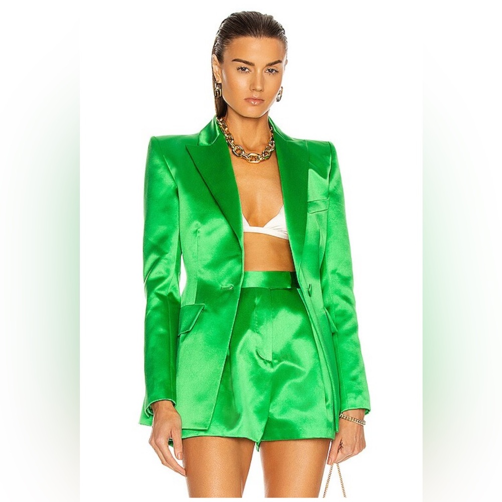 ALEX PERRY
Banks Blazer